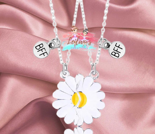 BFF White Daisy Necklace